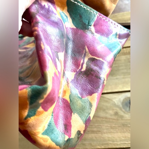 Patricia Nash Ferrara Floral Leather Shoulder Bag with metal clasp - Picture 9 of 16